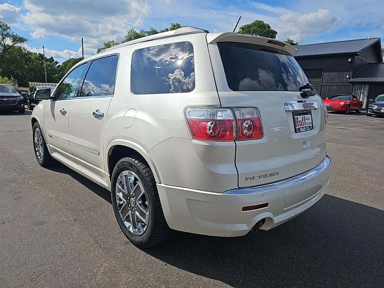 GMC Acadia AWD 4dr Denali 2011