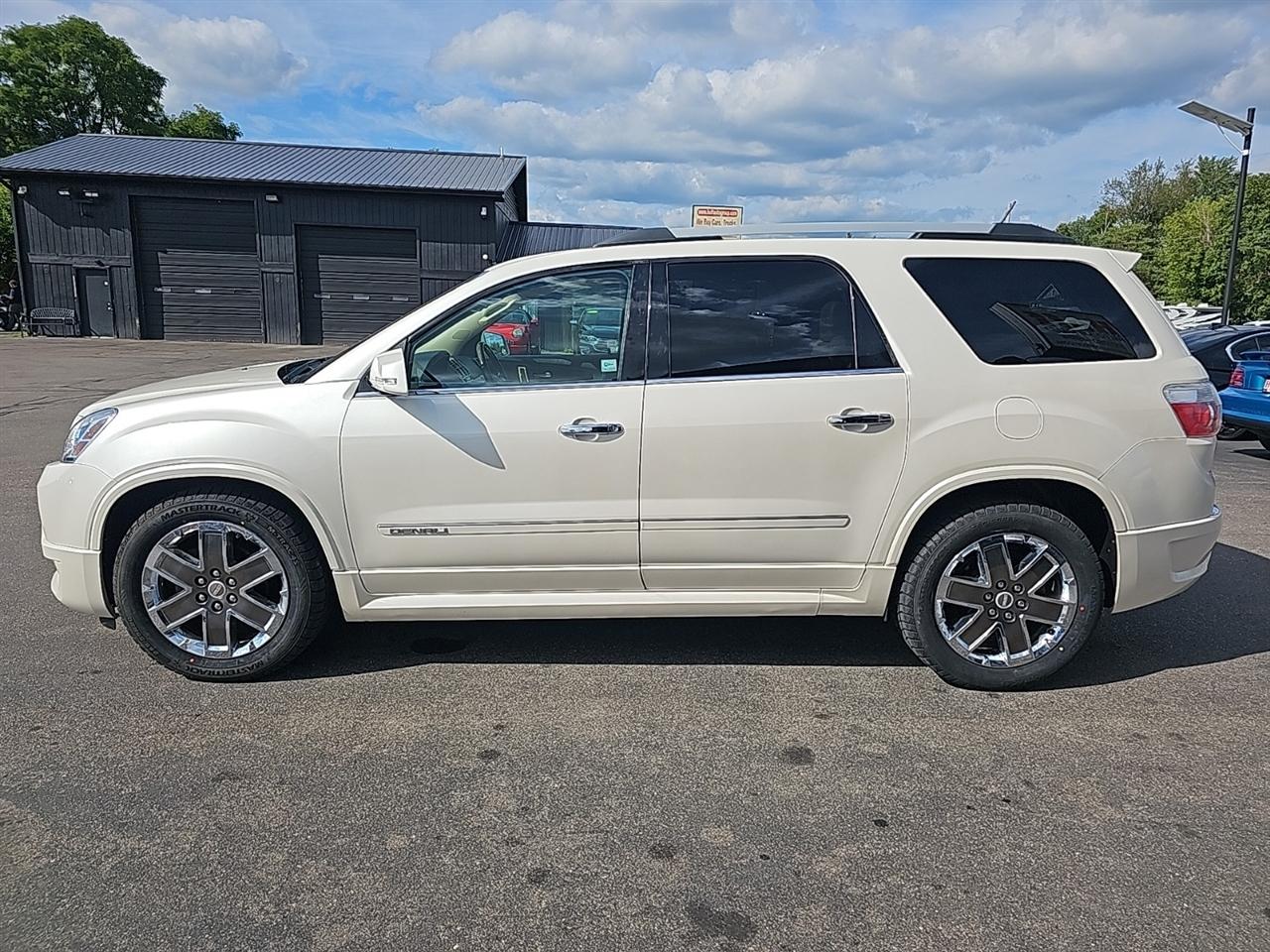 GMC Acadia AWD 4dr Denali 2011