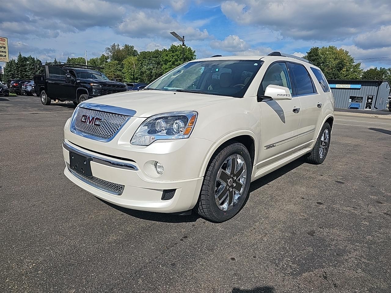 GMC Acadia AWD 4dr Denali 2011