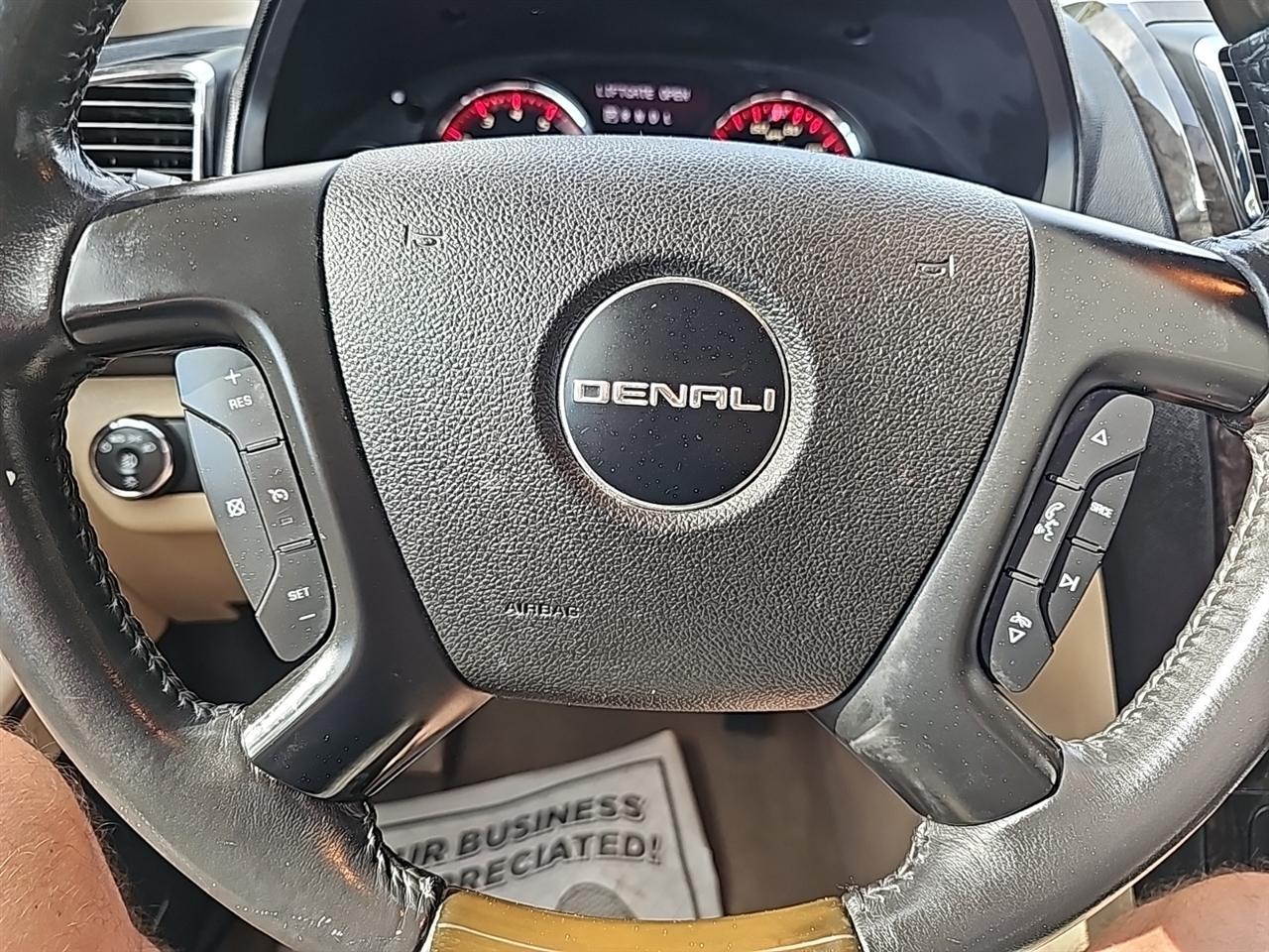 GMC Acadia AWD 4dr Denali 2011