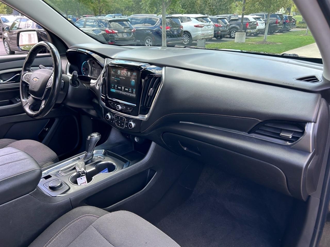 Chevrolet Traverse AWD 4dr LT Cloth w/1LT 2018