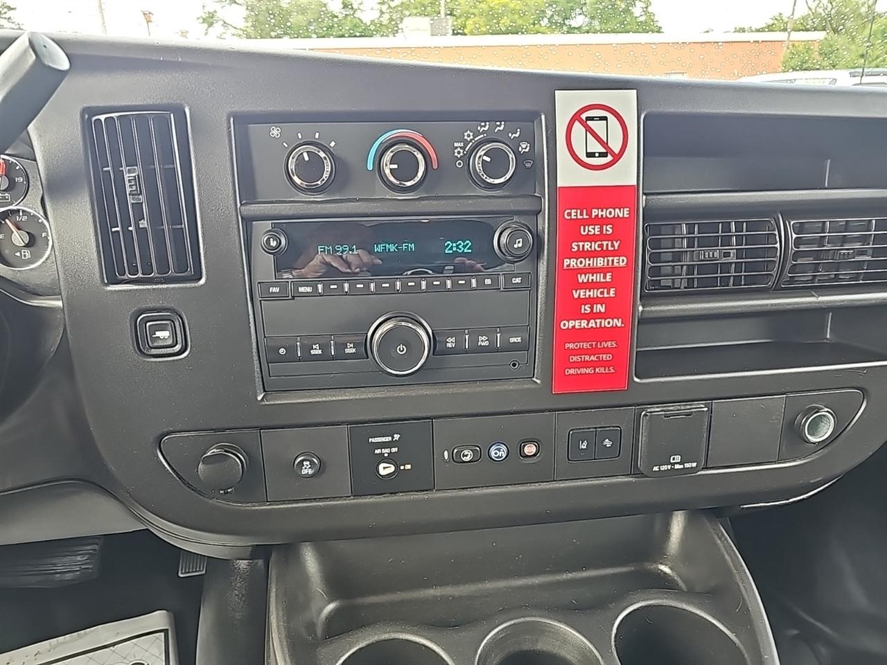 Chevrolet Express Cargo Van RWD 2500 135" 2019