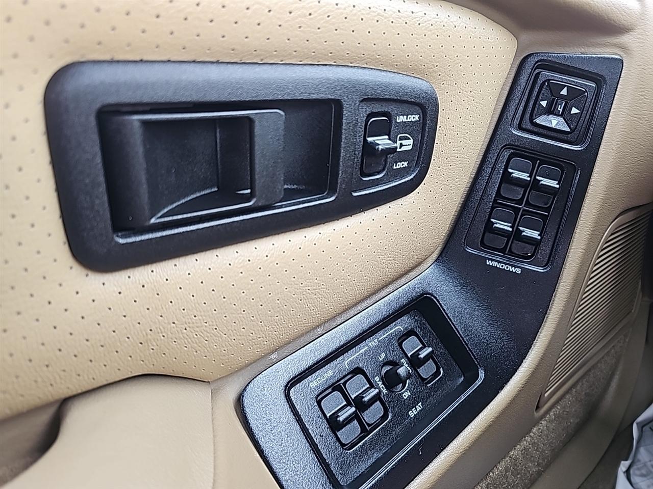 Chrysler LeBaron 2dr Convertible LX 1993