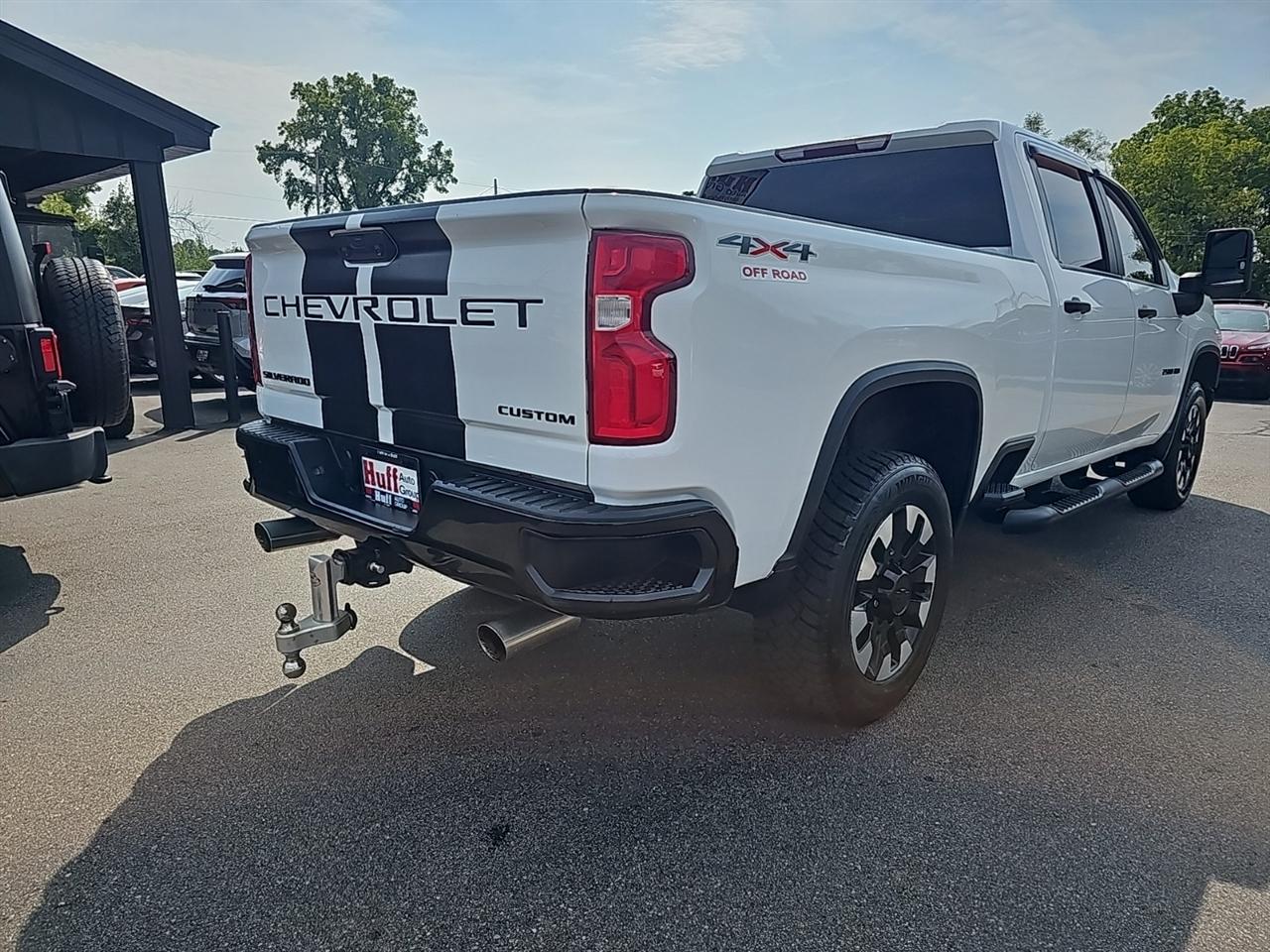 Chevrolet Silverado 2500HD 4WD Crew Cab 159" Custom 2020