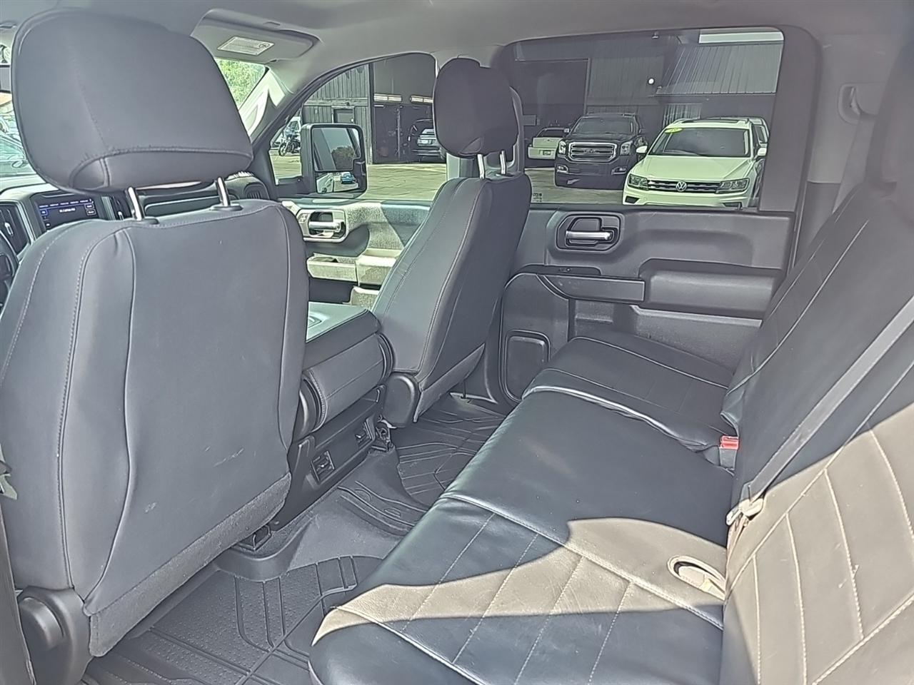 Chevrolet Silverado 2500HD 4WD Crew Cab 159" Custom 2020