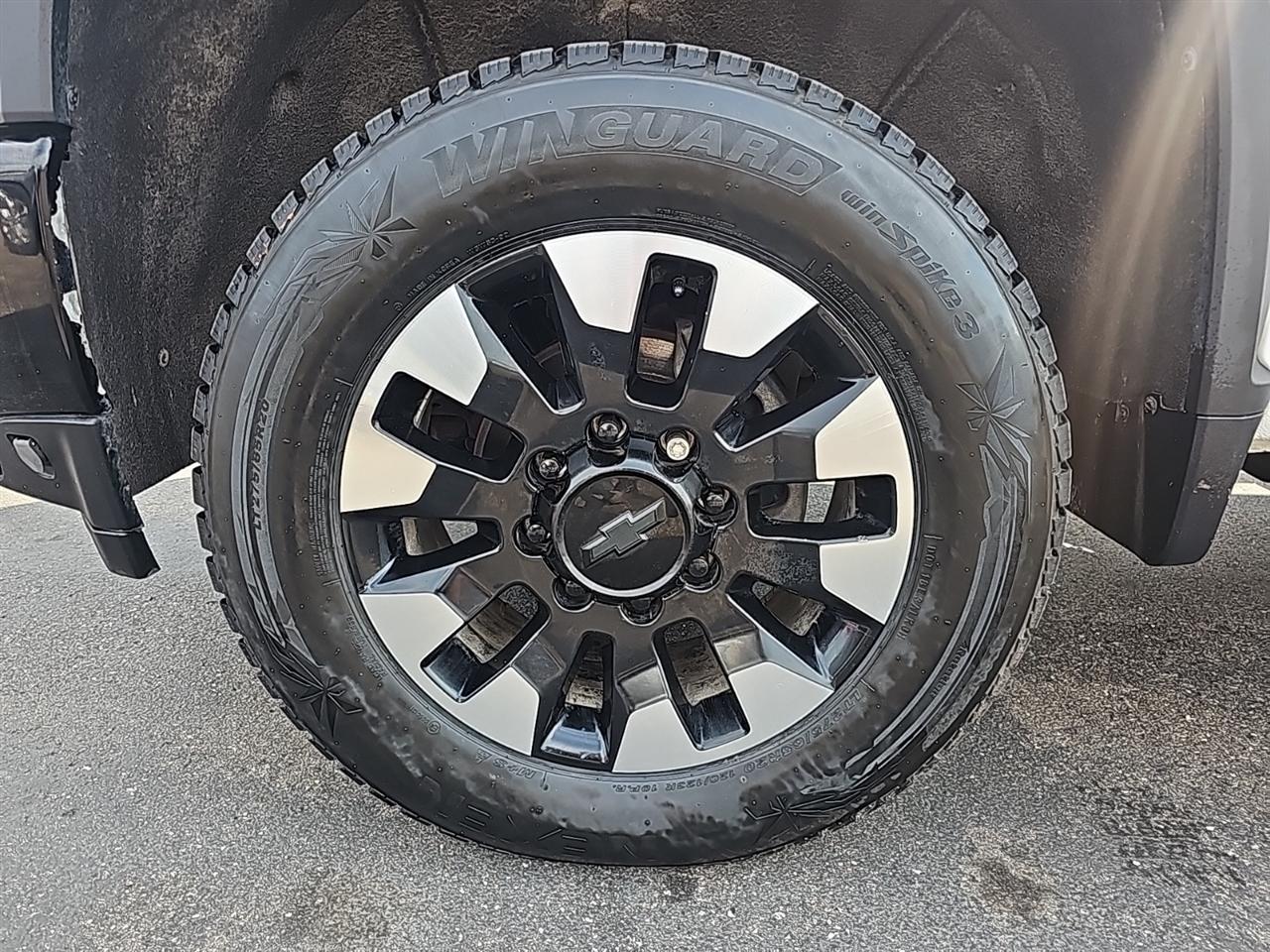 Chevrolet Silverado 2500HD 4WD Crew Cab 159" Custom 2020