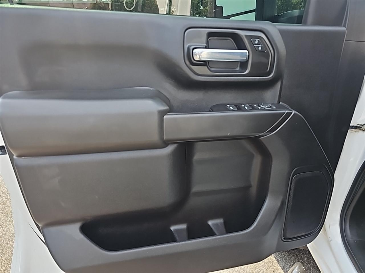 Chevrolet Silverado 2500HD 4WD Crew Cab 159" Custom 2020