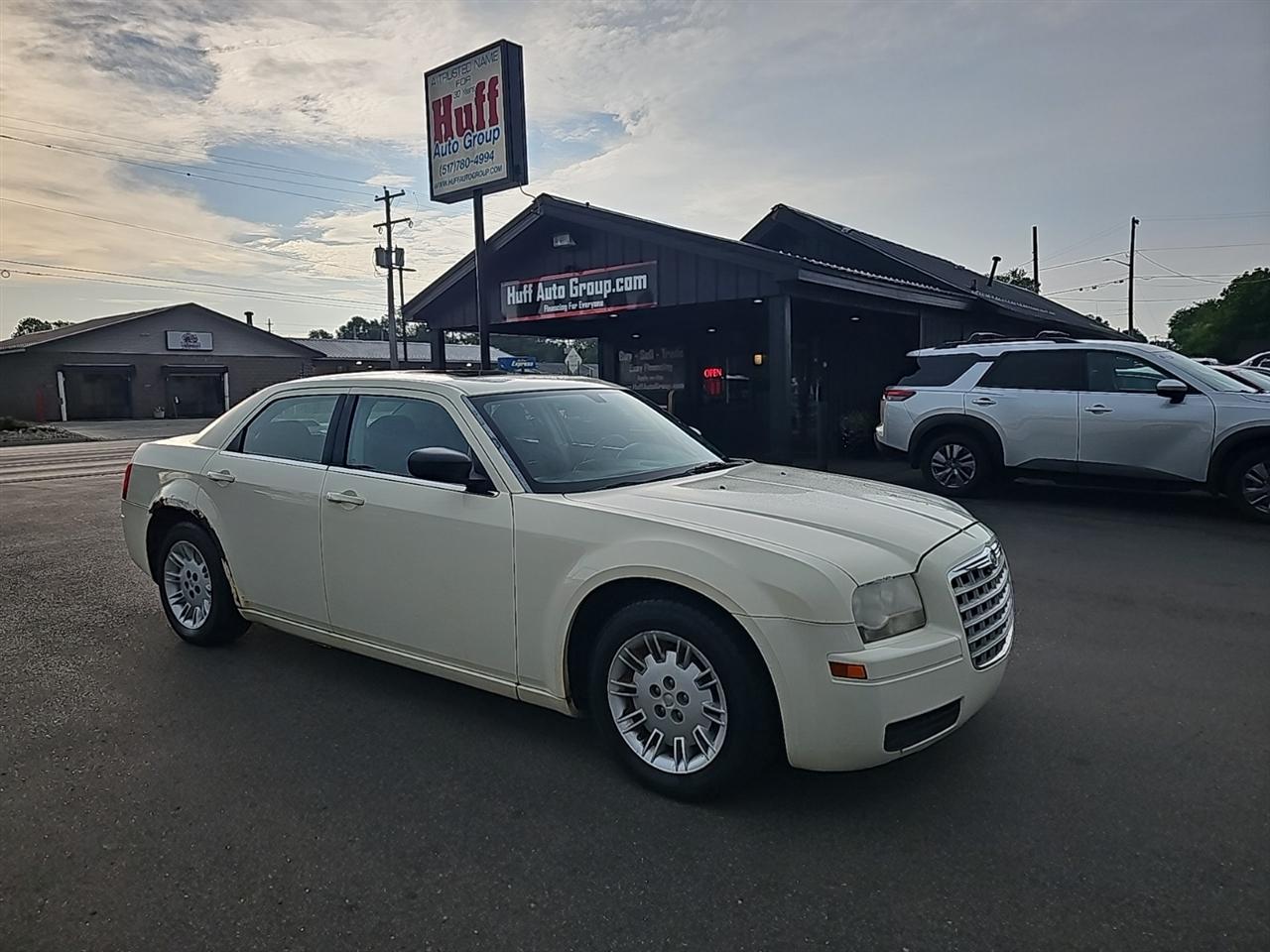 2007 Chrysler 300 4dr Sdn 300 RWD