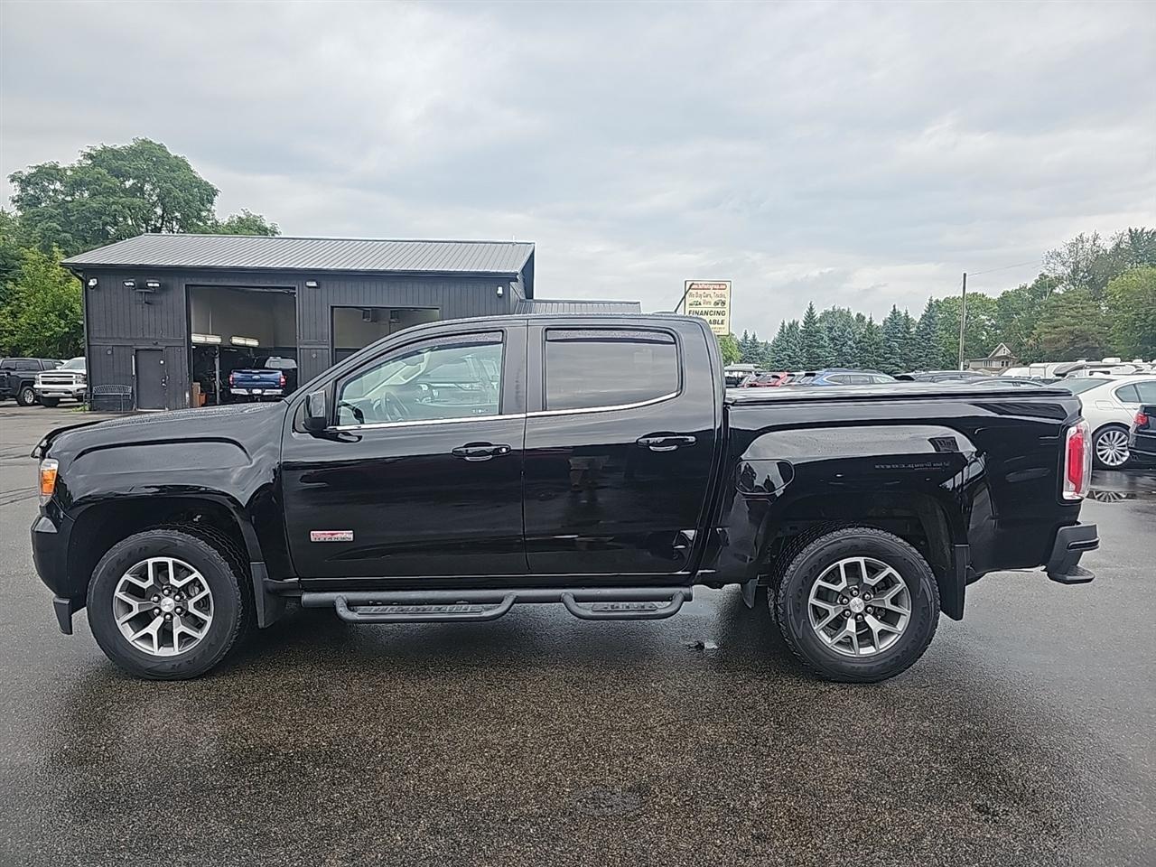 GMC Canyon 4WD Crew Cab 128.3" All Terrain w/Cloth 2018