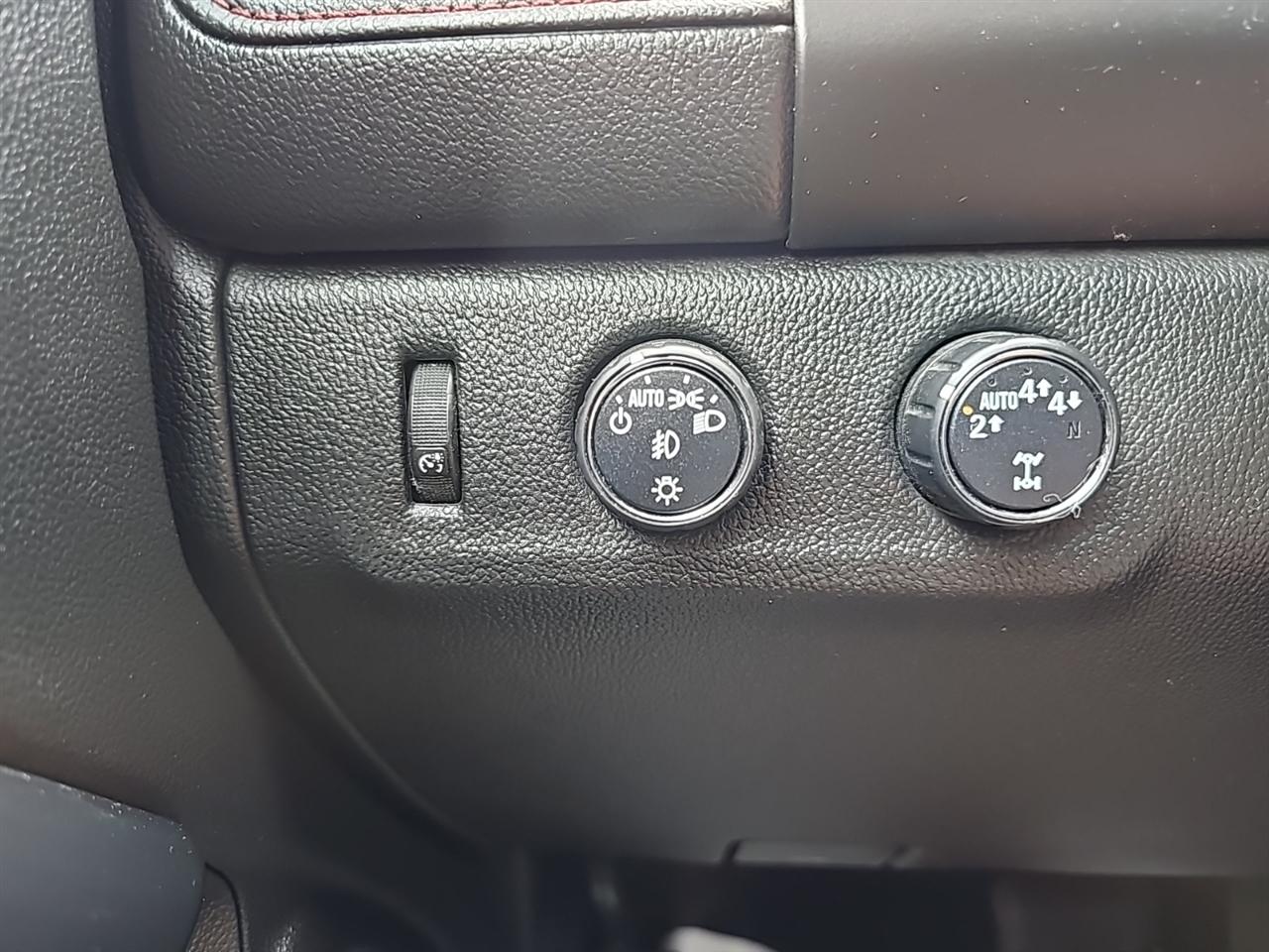 GMC Canyon 4WD Crew Cab 128.3" All Terrain w/Cloth 2018