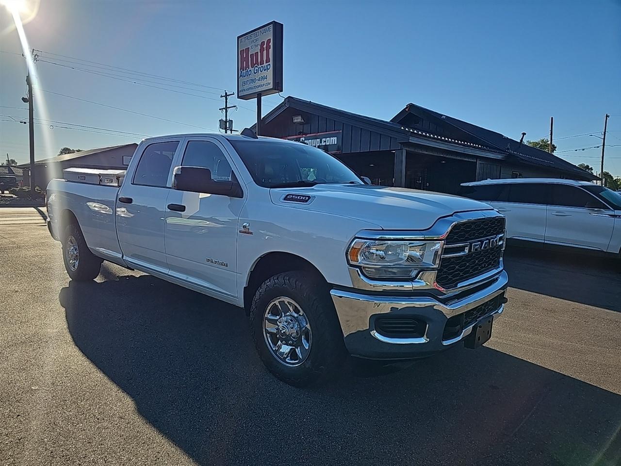2022 RAM 2500 Tradesman 4x2 Crew Cab 8' Box