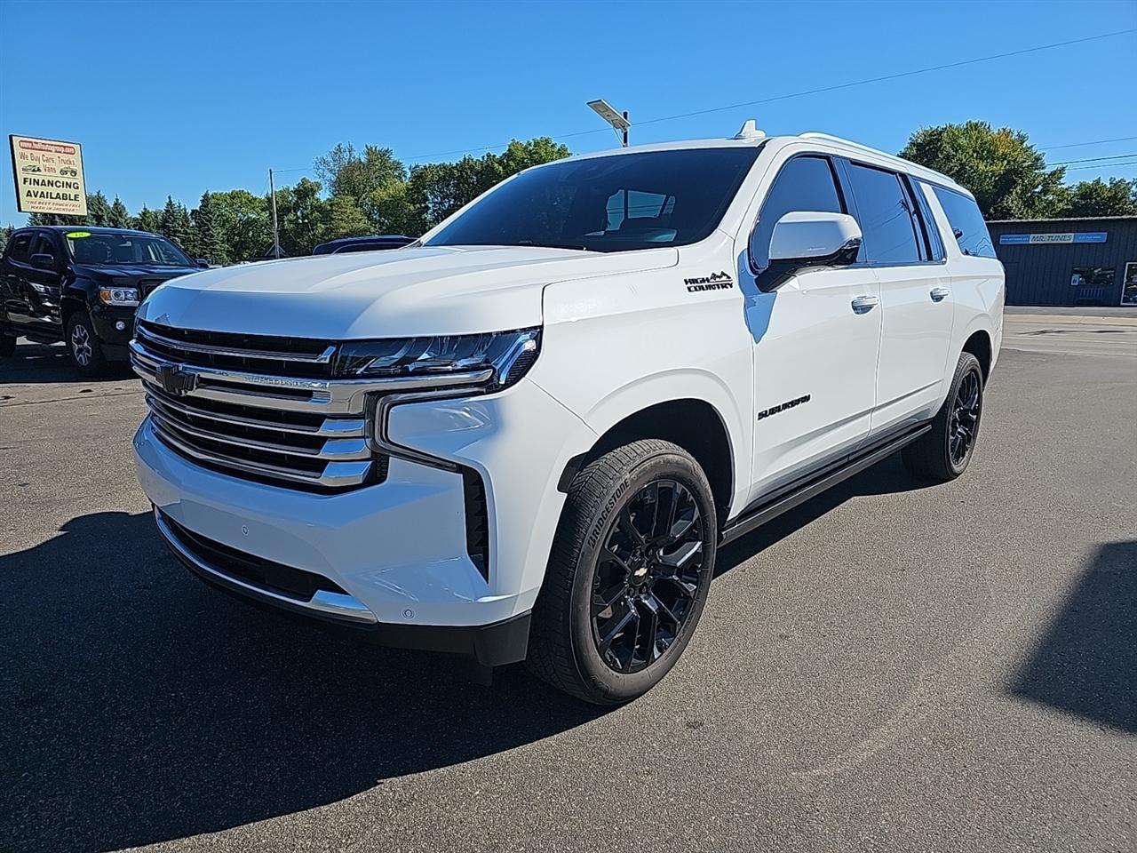 Chevrolet Suburban 4WD 4dr High Country 2024