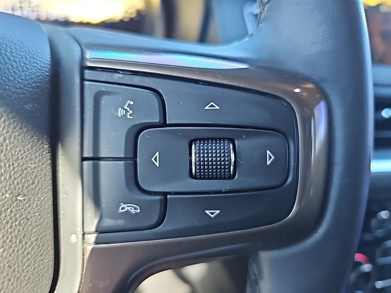 Chevrolet Suburban 4WD 4dr High Country 2024