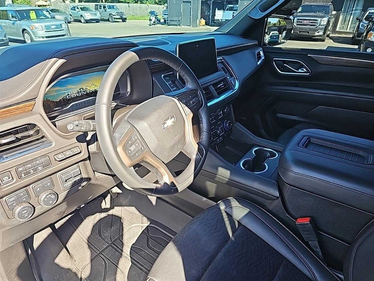 Chevrolet Suburban 4WD 4dr High Country 2024