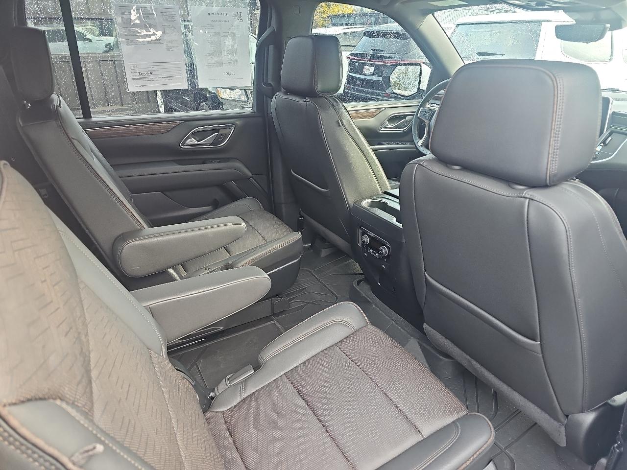 Chevrolet Suburban 4WD 4dr High Country 2024