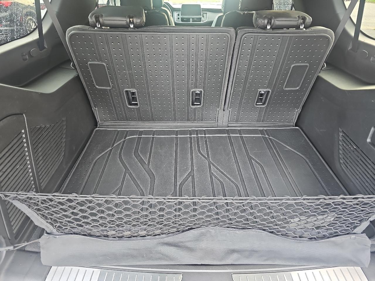 Chevrolet Suburban 4WD 4dr High Country 2024