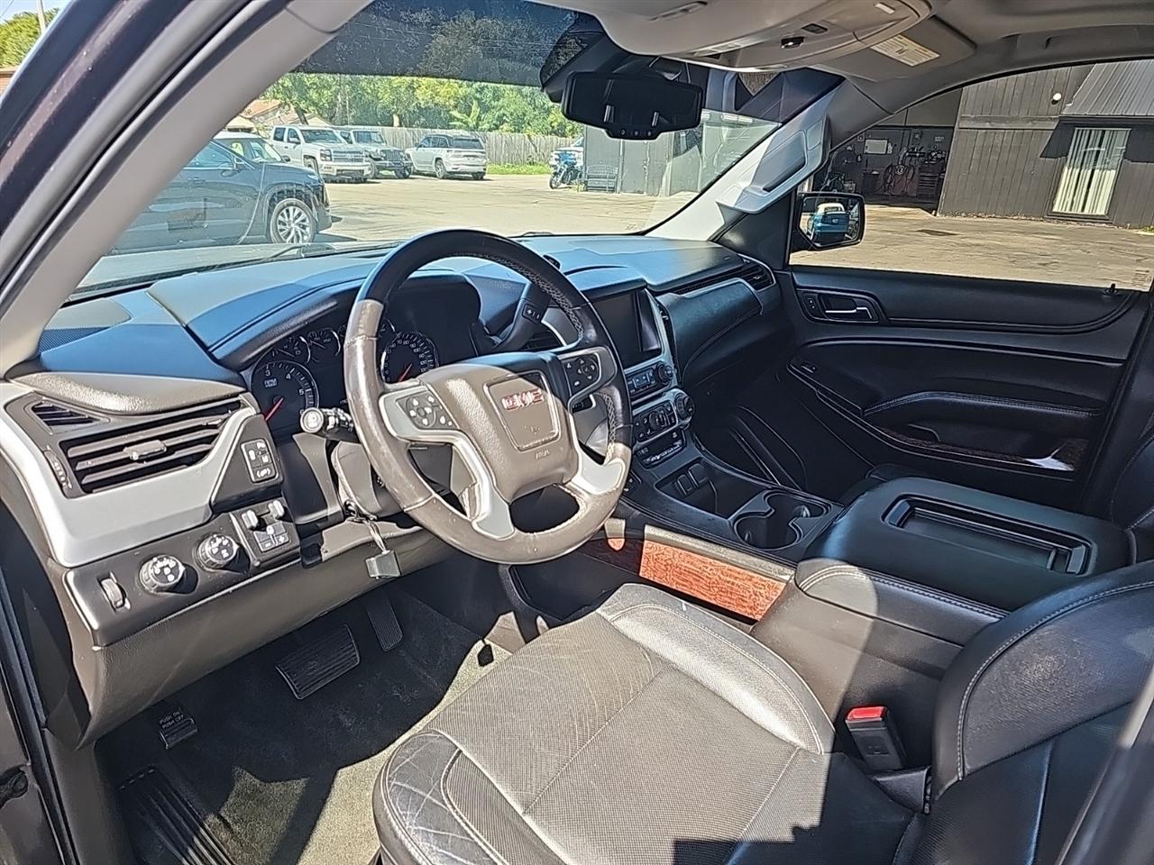 GMC Yukon 4WD 4dr SLT 2015