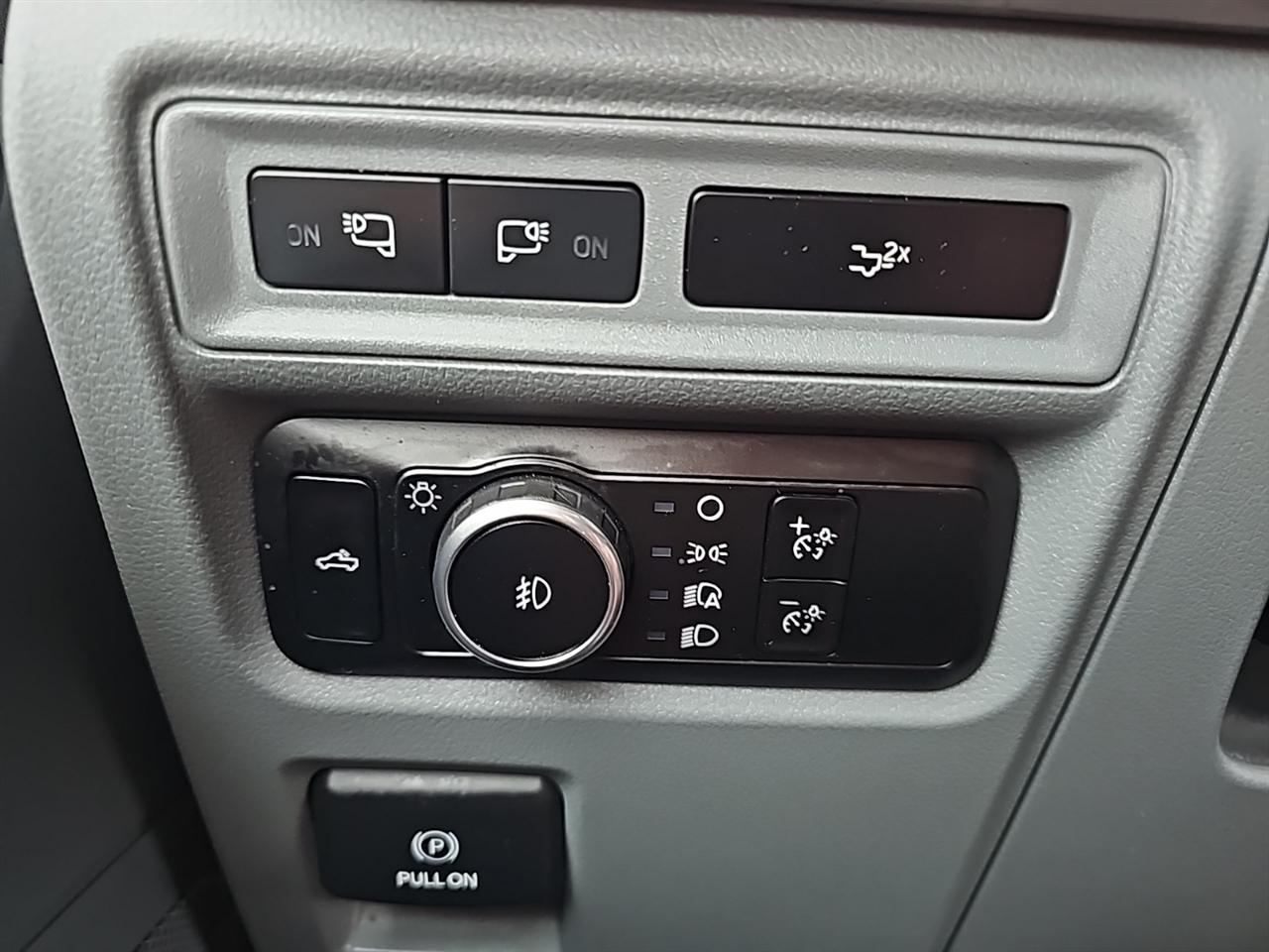 Ford F-150 King Ranch 4WD SuperCrew 5.5' Box 2023