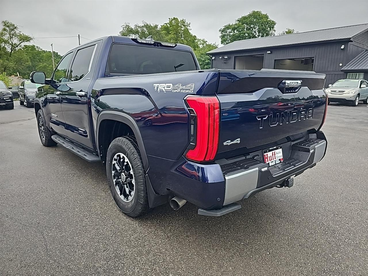 Toyota Tundra 4WD Limited CrewMax 5.5' Bed (Natl) 2022