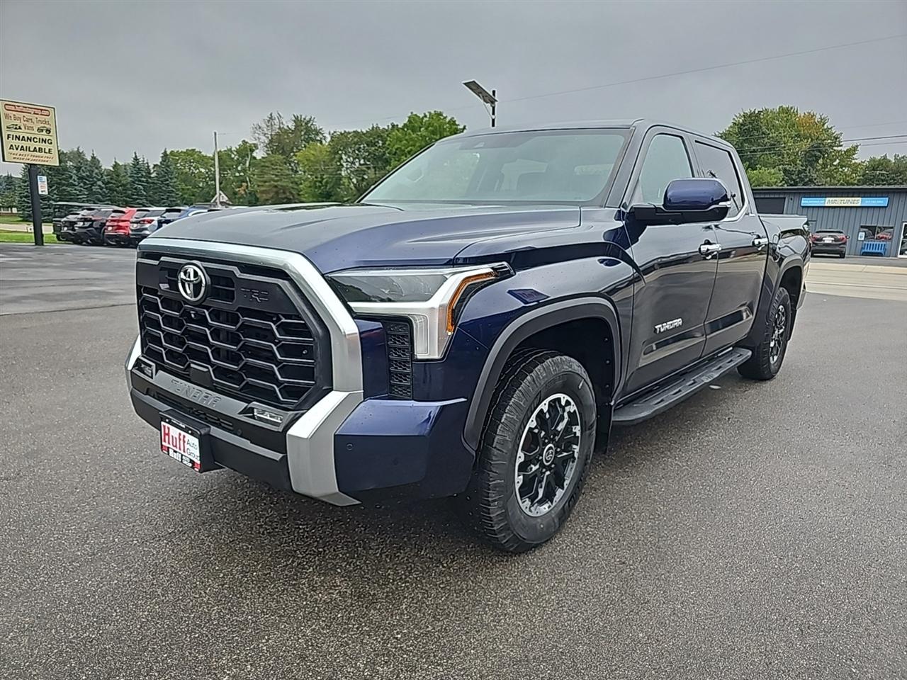 Toyota Tundra 4WD Limited CrewMax 5.5' Bed (Natl) 2022