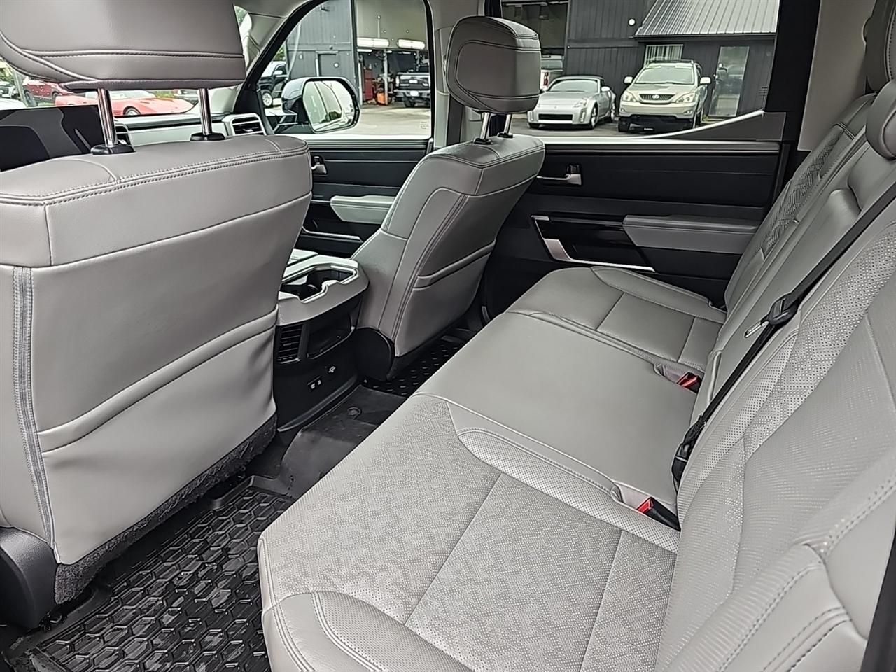 Toyota Tundra 4WD Limited CrewMax 5.5' Bed (Natl) 2022