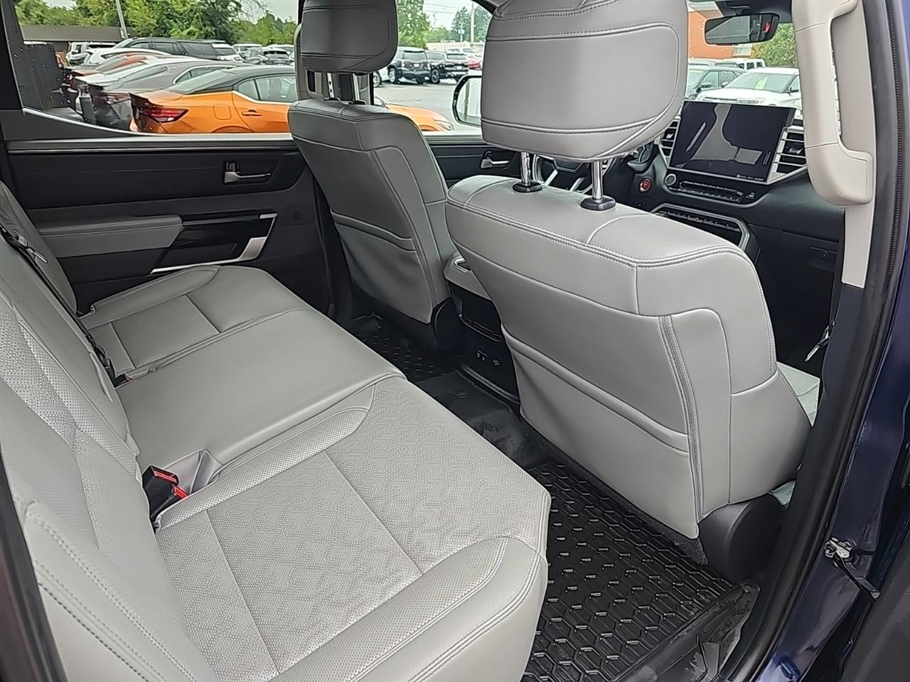 Toyota Tundra 4WD Limited CrewMax 5.5' Bed (Natl) 2022