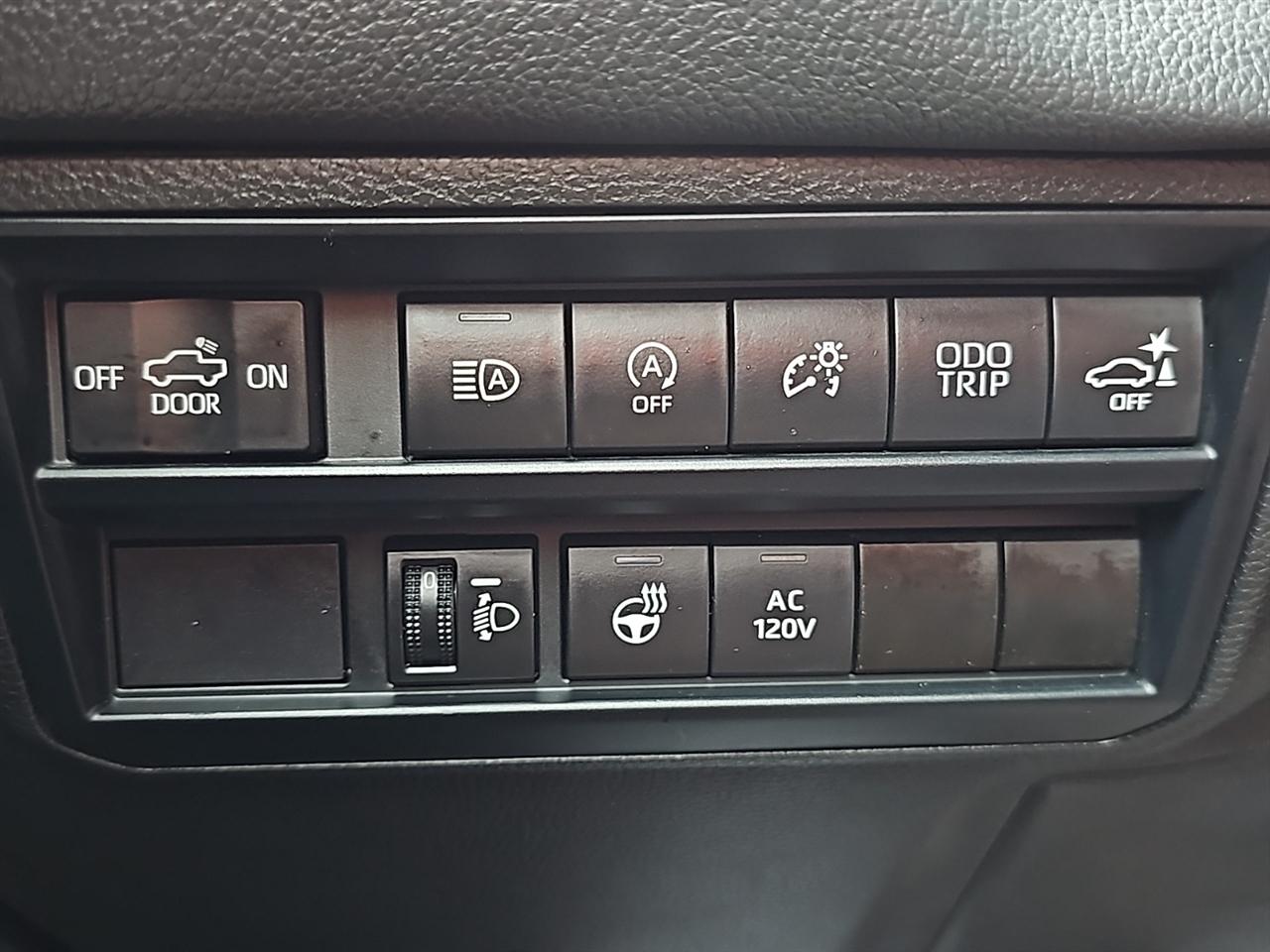 Toyota Tundra 4WD Limited CrewMax 5.5' Bed (Natl) 2022
