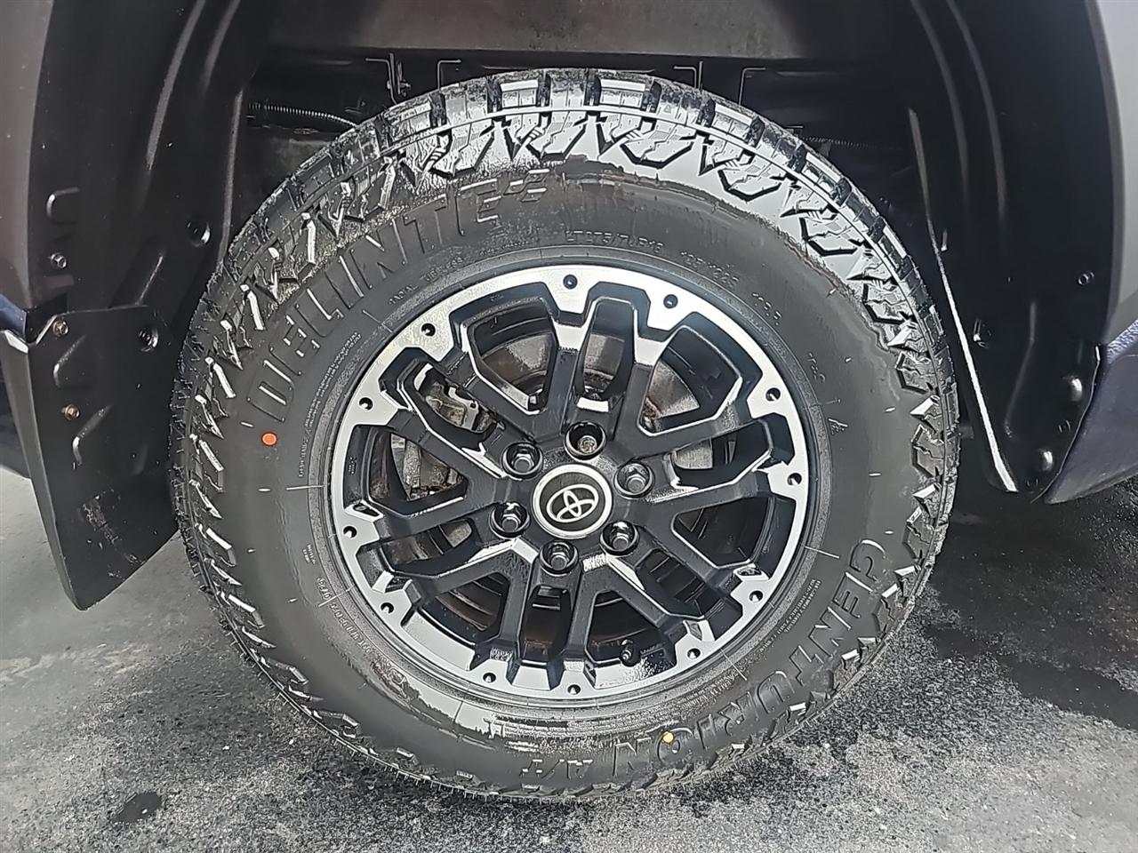 Toyota Tundra 4WD Limited CrewMax 5.5' Bed (Natl) 2022