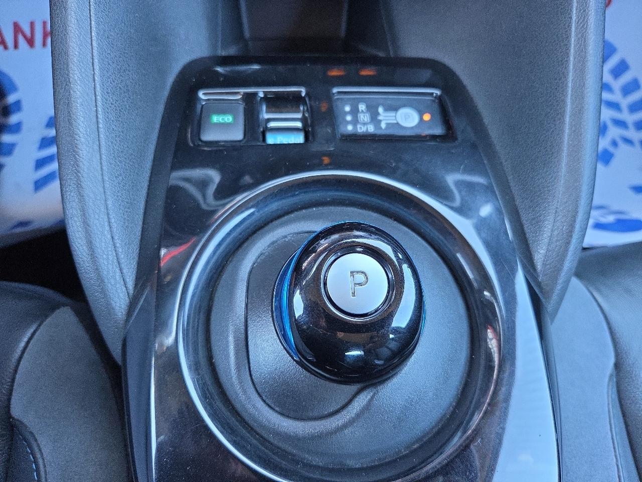 Nissan Leaf SL Hatchback 2018