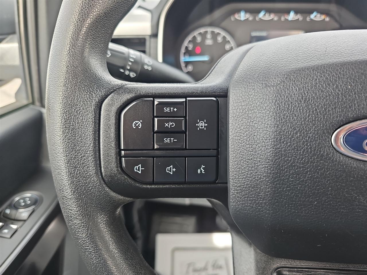 Ford F-150 XLT 4WD Reg Cab 8' Box 2022
