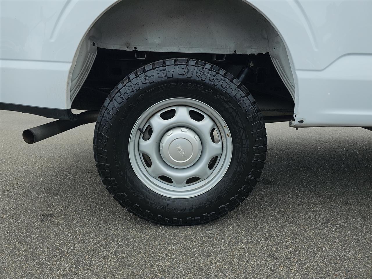 Ford F-150 XLT 4WD Reg Cab 8' Box 2022