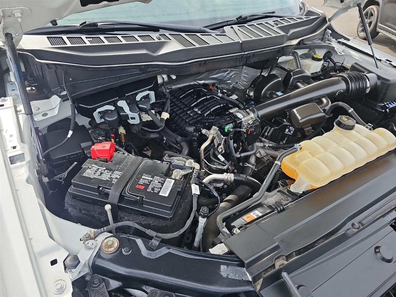 Ford F-150 XL 4WD Reg Cab 6.5' Box 2022