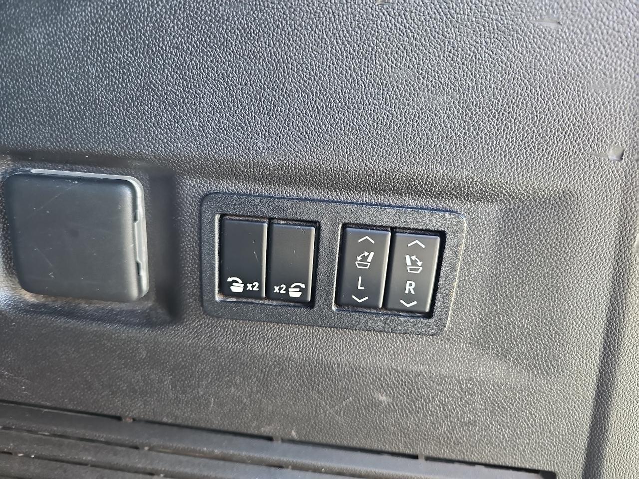 Chevrolet Tahoe 4WD 4dr LT 2021