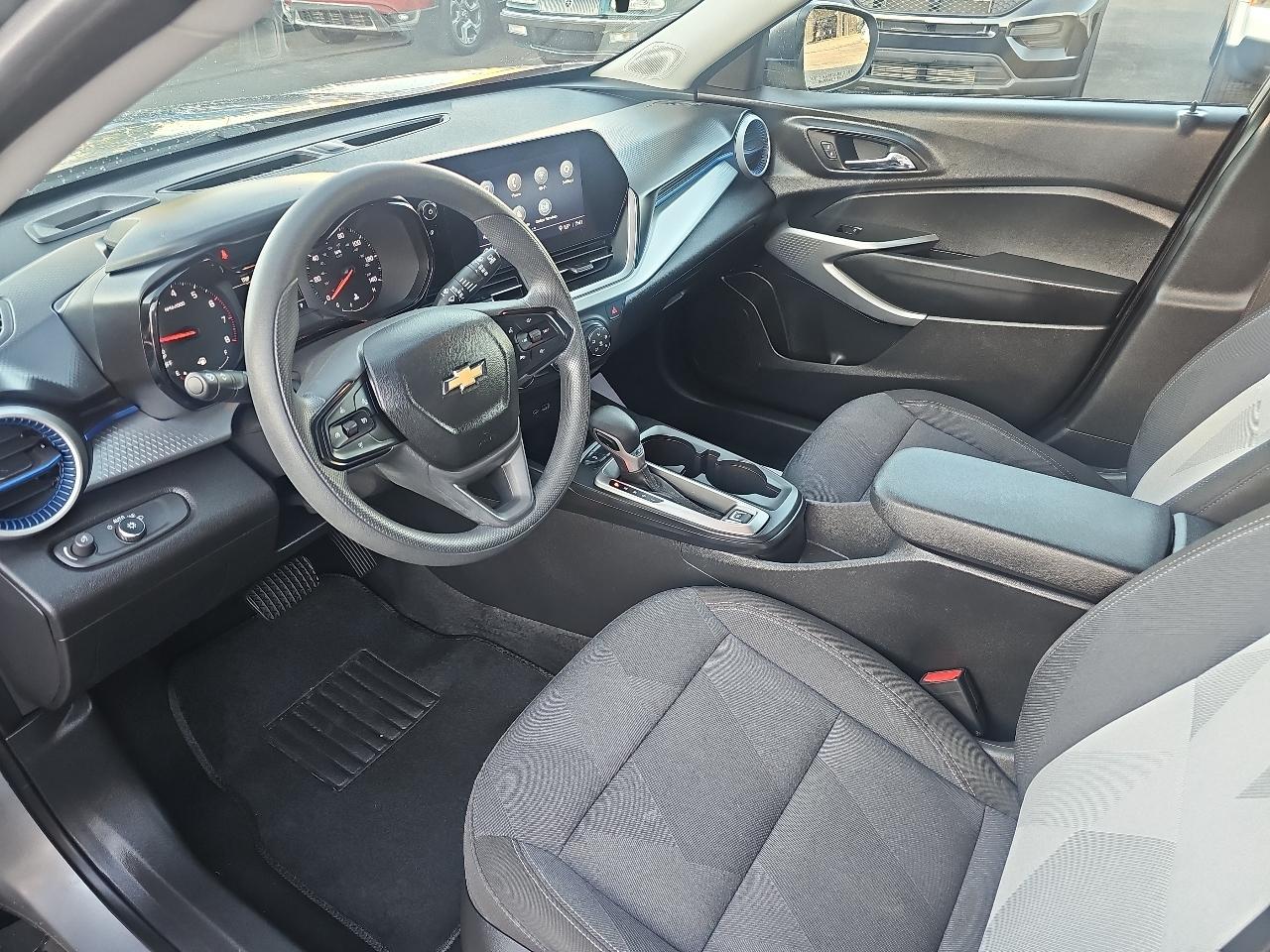 Chevrolet Trax FWD 4dr LS 2025