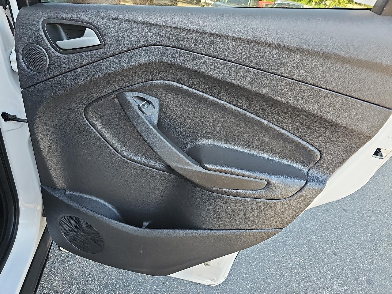Ford Escape Titanium 4WD 2017