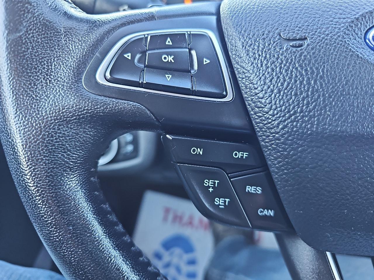 Ford Escape Titanium 4WD 2017