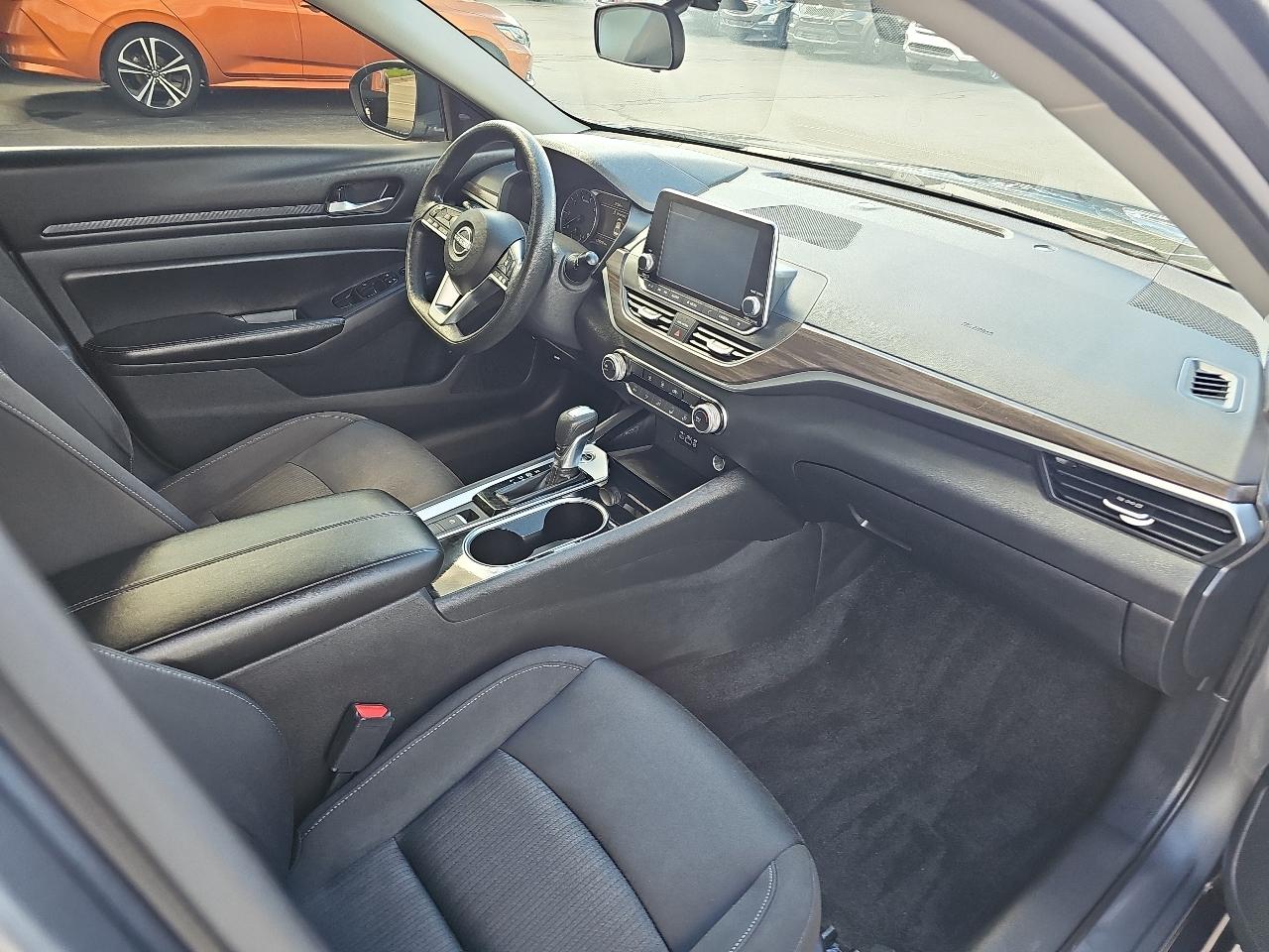 Nissan Altima 2.5 SV AWD Sedan 2024
