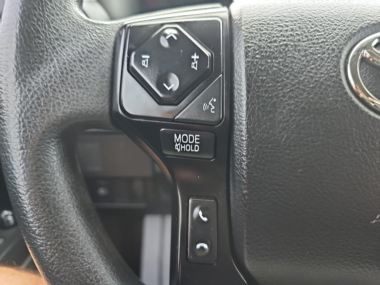 Toyota Tacoma 4WD SR5 Double Cab 6' Bed AT (Natl) 2021