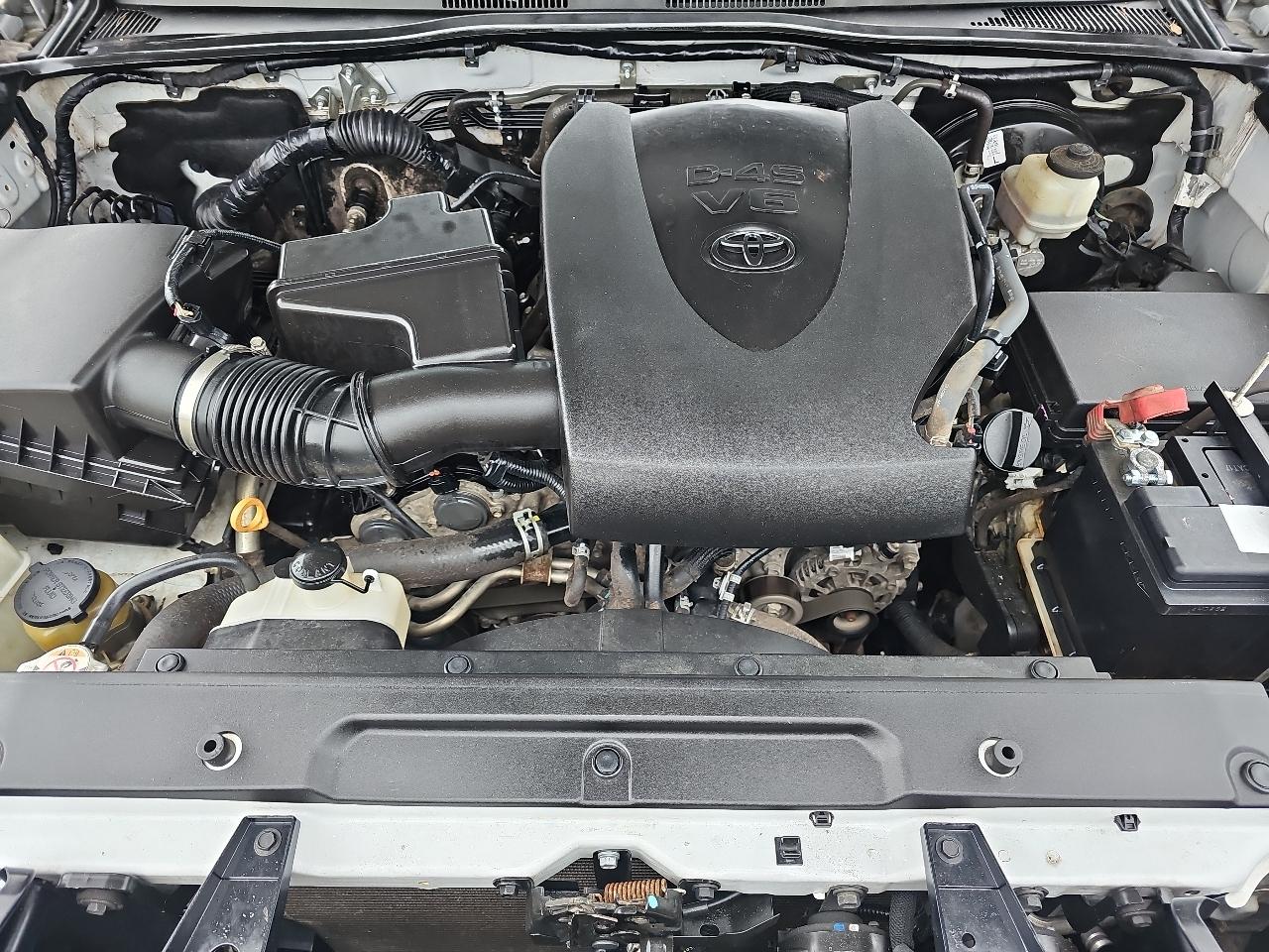 Toyota Tacoma 4WD SR5 Double Cab 6' Bed AT (Natl) 2021