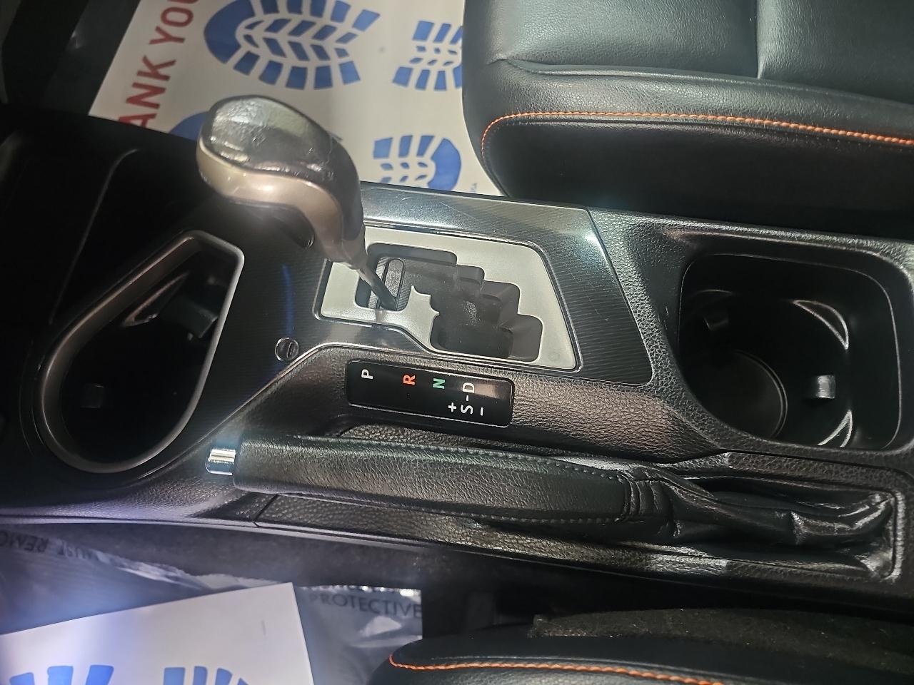 Toyota RAV4 SE AWD (Natl) 2017