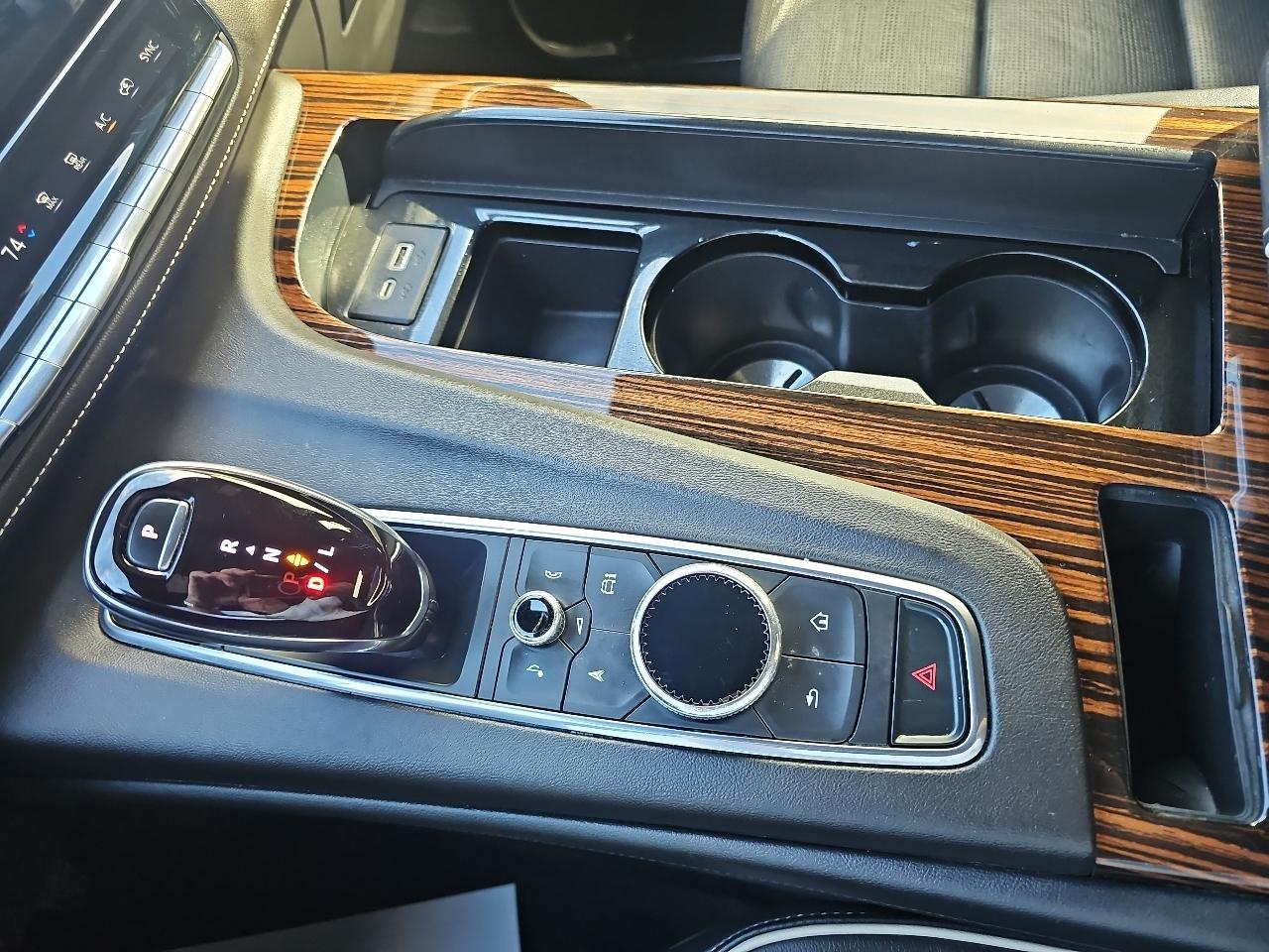 Cadillac Escalade 4WD 4dr Premium Luxury 2022