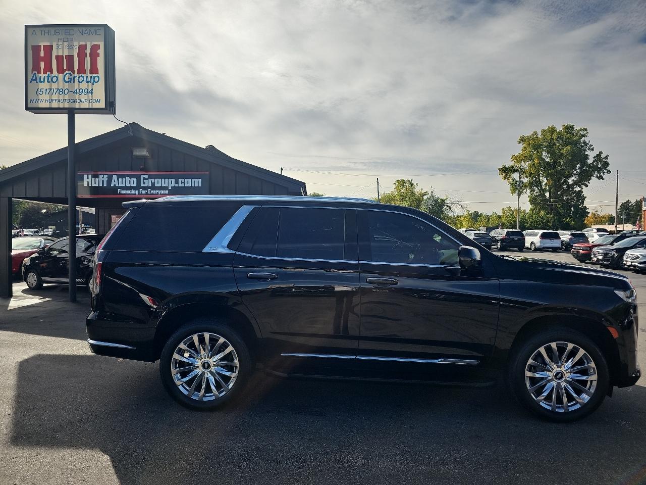 Cadillac Escalade 4WD 4dr Premium Luxury 2022