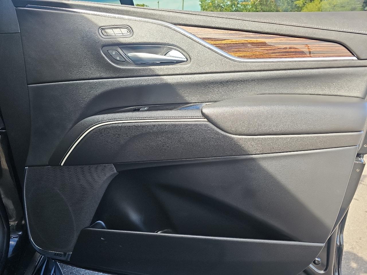 Cadillac Escalade 4WD 4dr Premium Luxury 2022