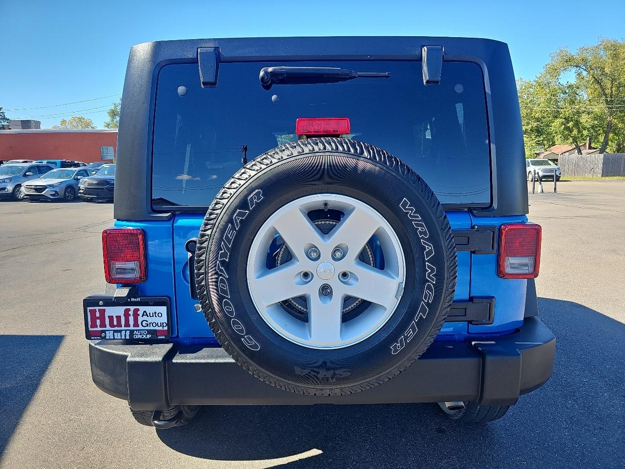 Jeep Wrangler Unlimited 4WD 4dr Sport 2015
