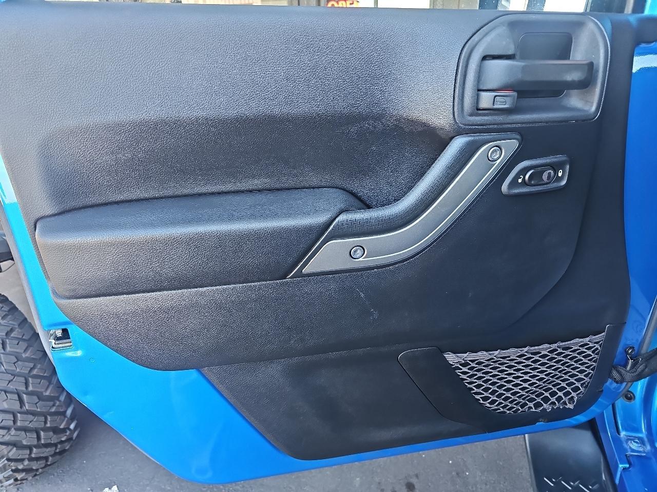 Jeep Wrangler Unlimited 4WD 4dr Sport 2015