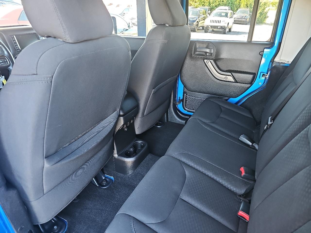 Jeep Wrangler Unlimited 4WD 4dr Sport 2015