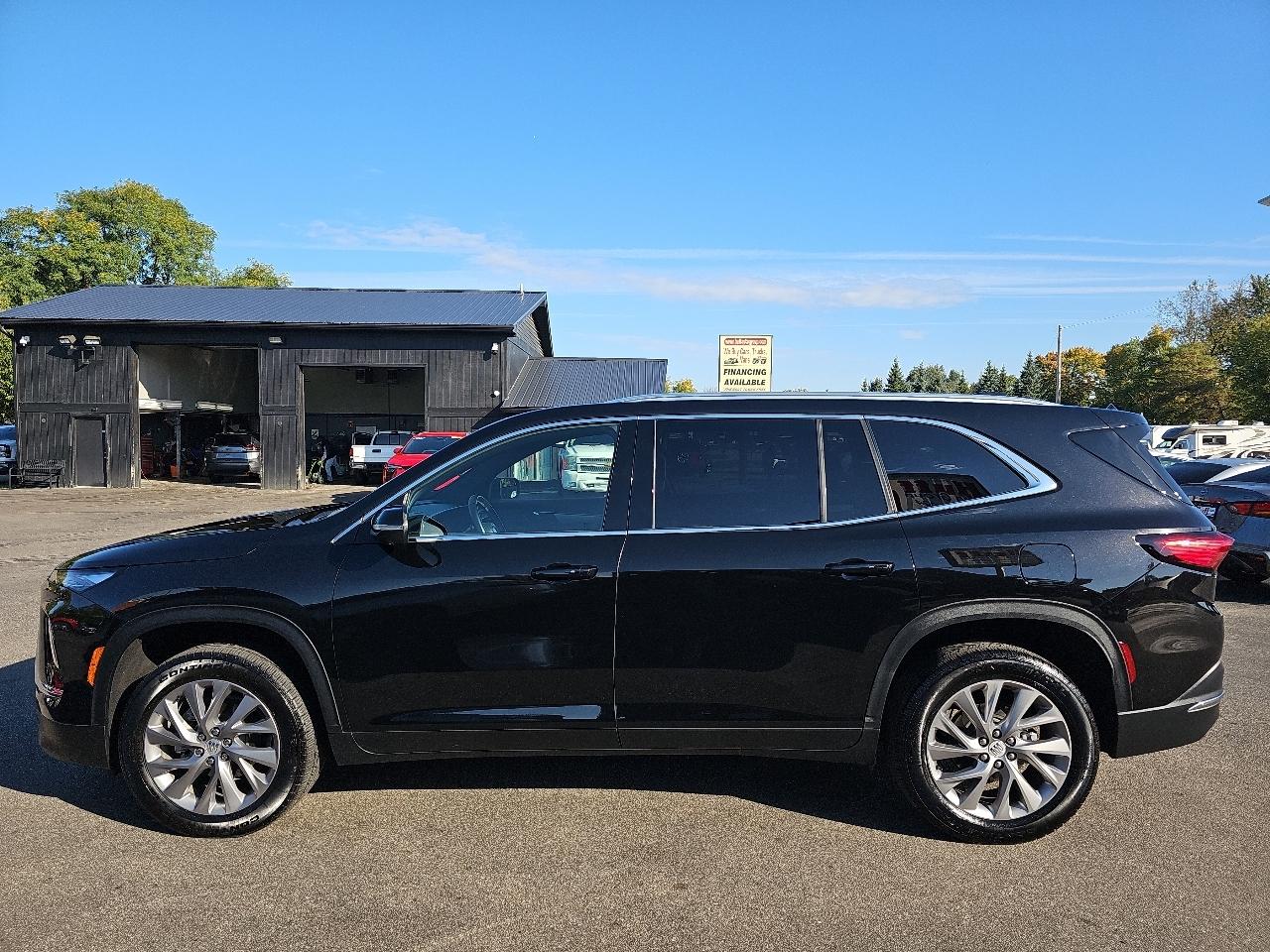 Buick Enclave 4dr Preferred 2025