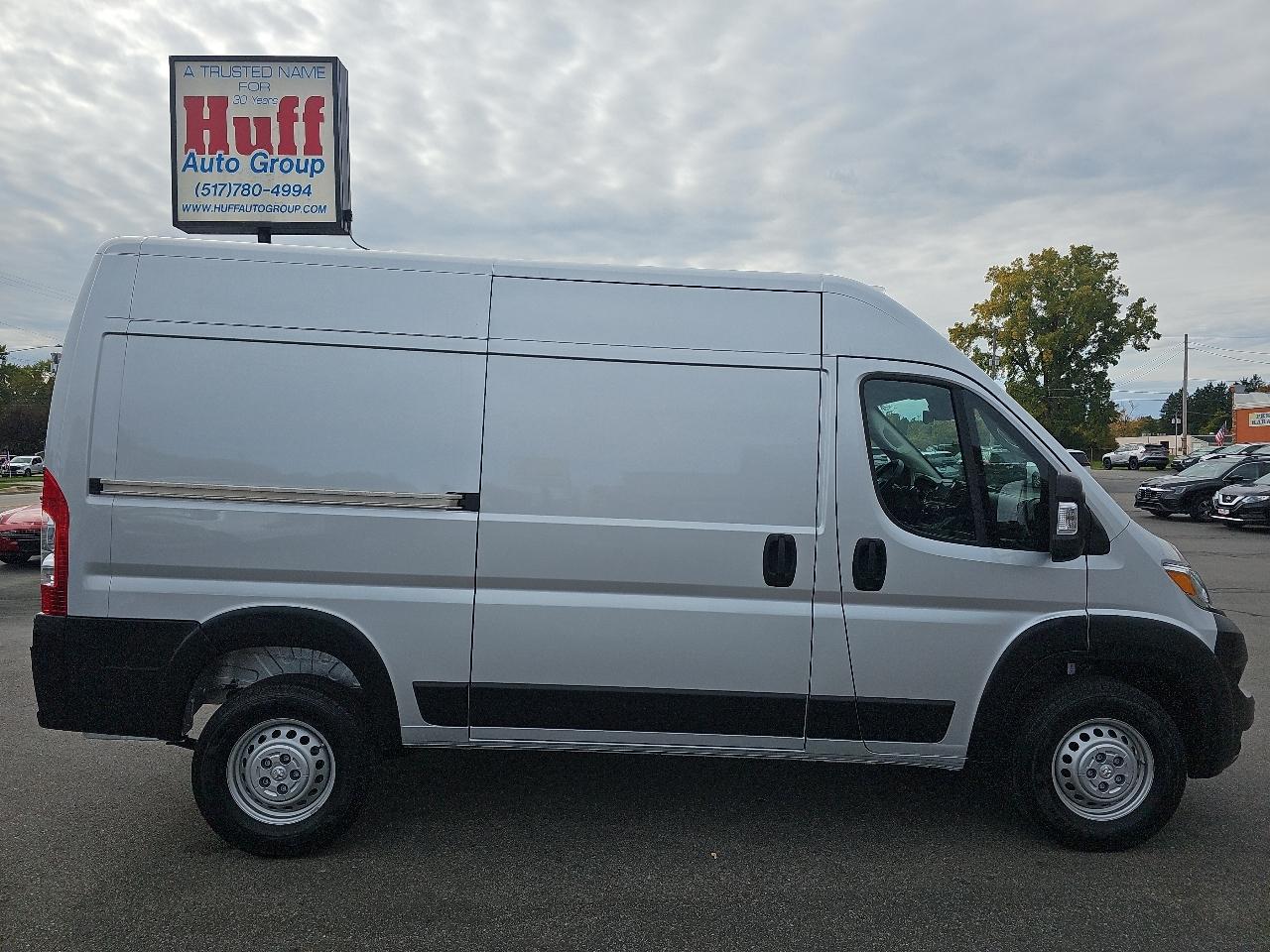 RAM ProMaster Cargo Van Tradesman 1500 High Roof 136" WB w/Pass Seat 2026