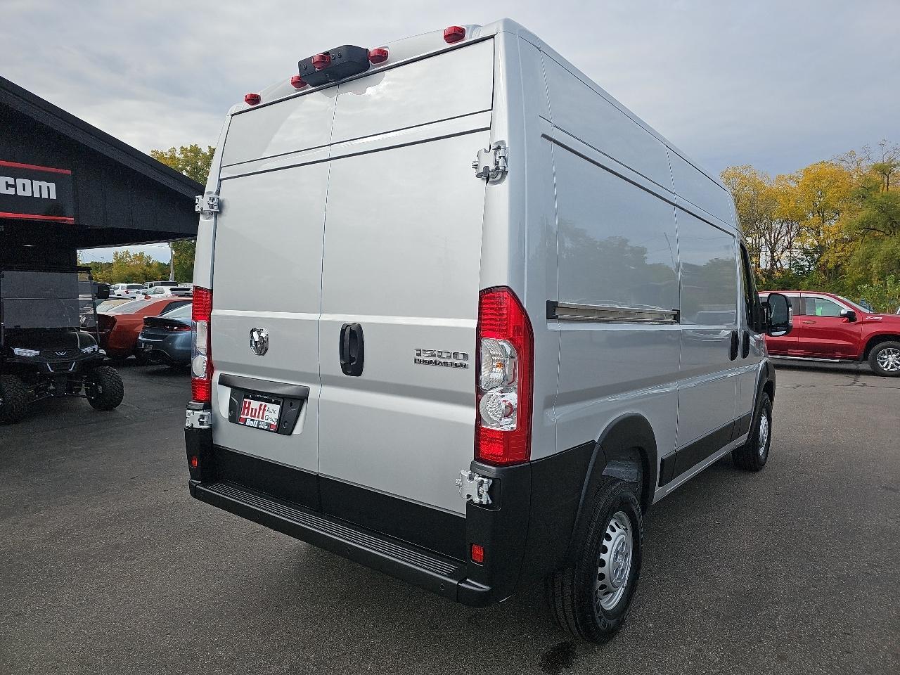 RAM ProMaster Cargo Van Tradesman 1500 High Roof 136" WB w/Pass Seat 2026