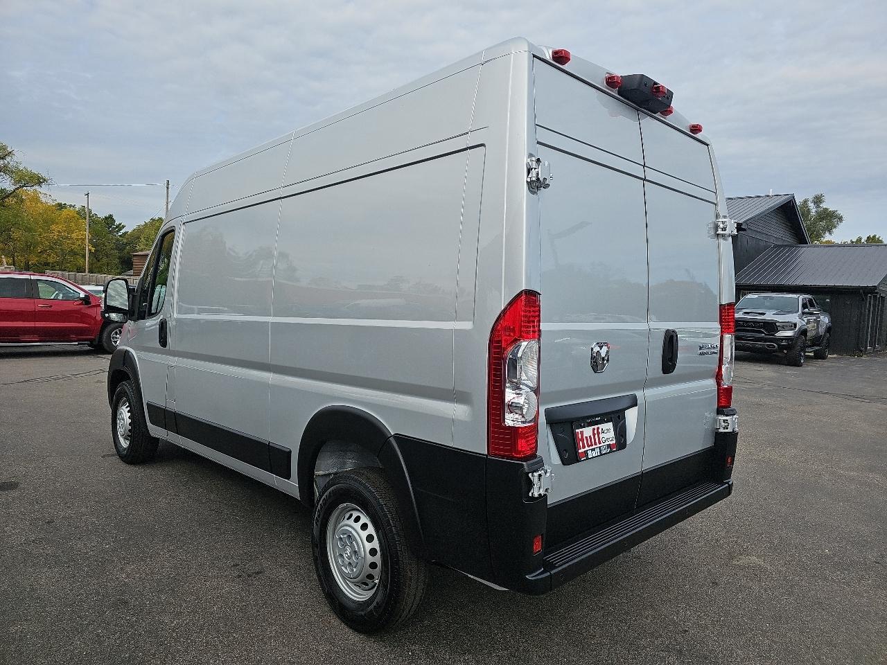 RAM ProMaster Cargo Van Tradesman 1500 High Roof 136" WB w/Pass Seat 2026